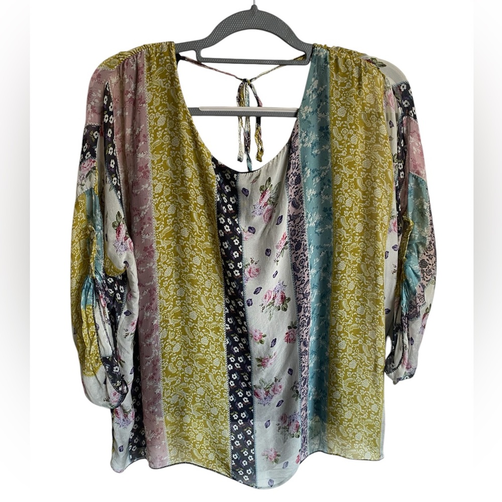 LE Marais Paris Women’s Silk Floral Blouse/Top Size M